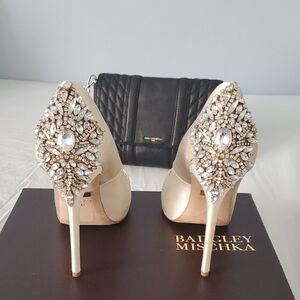 Badgley Mischka Gold Embellished Heels Original Box